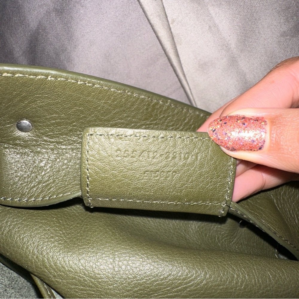 Balenciaga Papier A5 Zip Around Tote - Picture 2 of 10